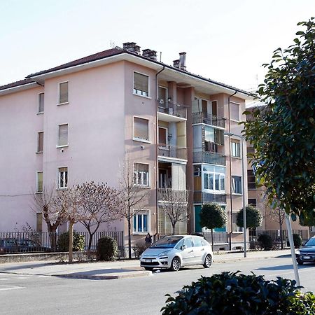 B&B Il Rosso E Il Blu Cuneo Bagian luar foto